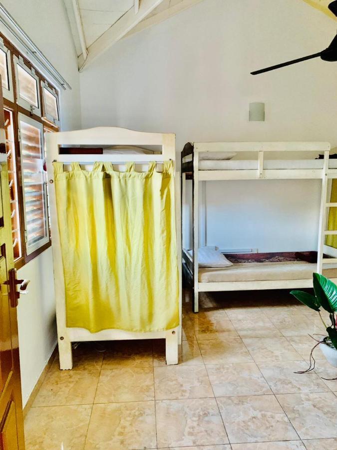 Dreamy Surf House Hotel Weligama Exterior foto